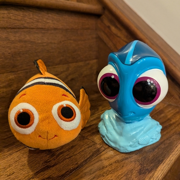 Disney Finding Nemo Sparkle Nemo Clown Fish Plush & Finding Dory Mug - Picture 1 of 12